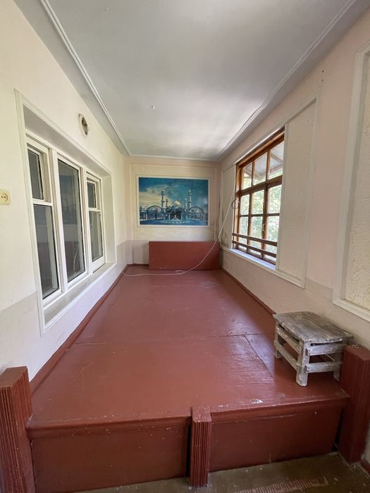 Oxangaron 2 xonali uy sotiladi