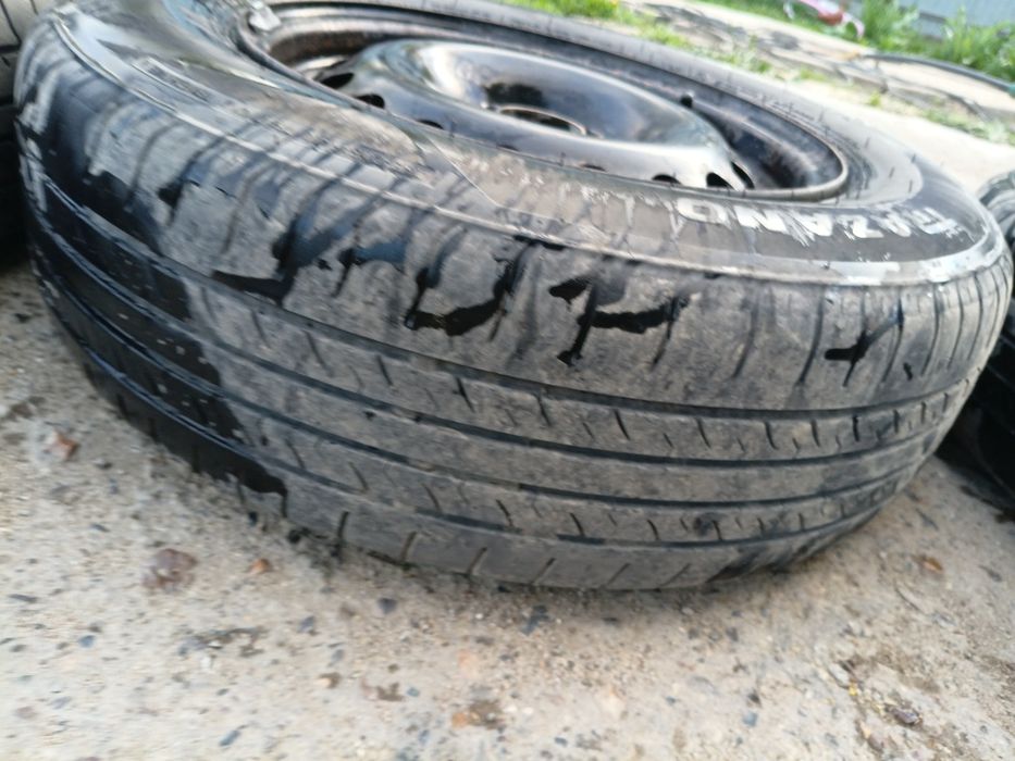 Автозапчасти  аксесуары