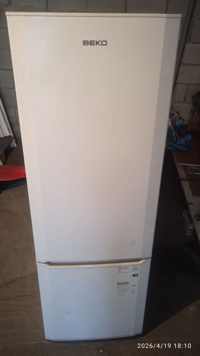 Срочно продам холодильник в рабочем состоянии