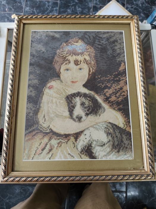 Гоблен момичето с куче