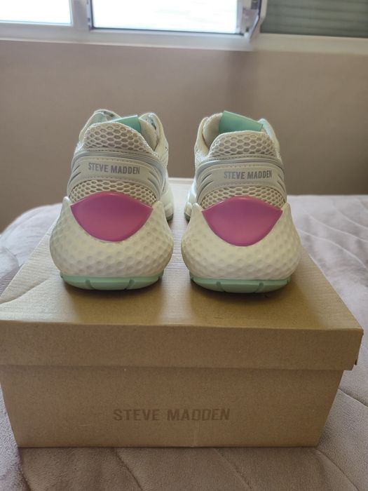 Спортни обувки Steve Madden