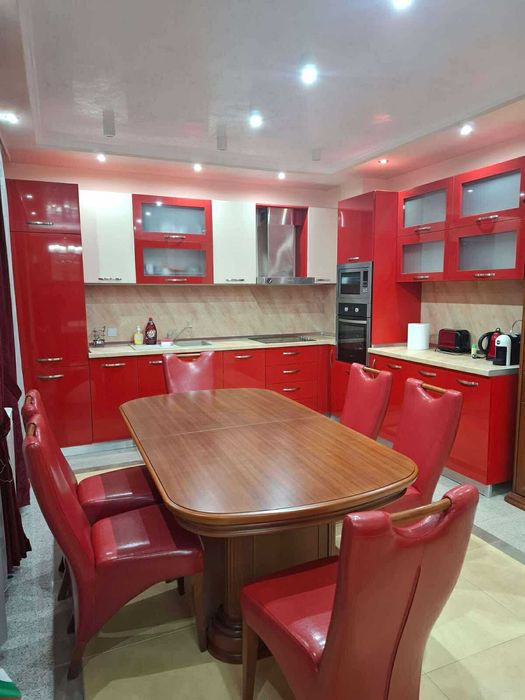 Дава се под наем Двустаен апартамент в София, Студентски град - 100 кв.м за 800 € - Снимка #2