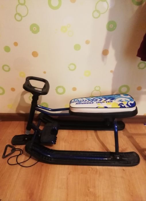 Продаю снегокат б/у в хорошем состоянии.