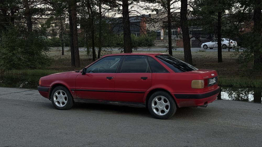 Продам AUDI 80 B4