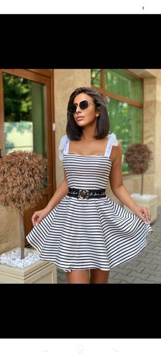 Рокля с презрамки Avin