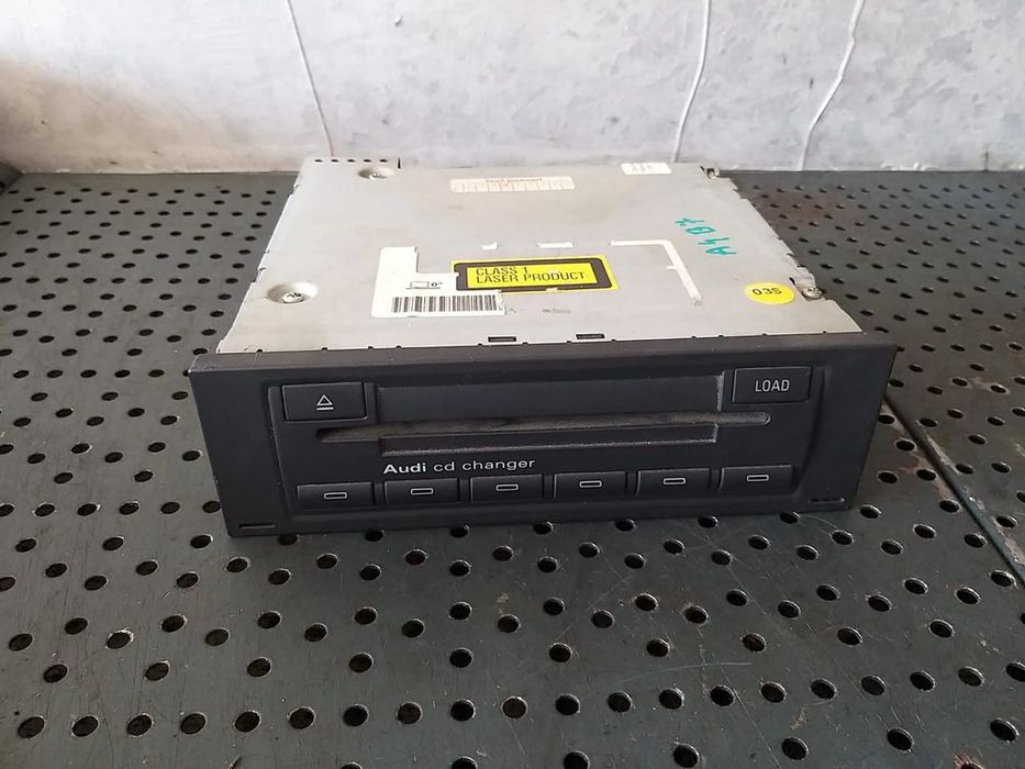 Magazie cd audi a4 b7 8e 8e0035111d