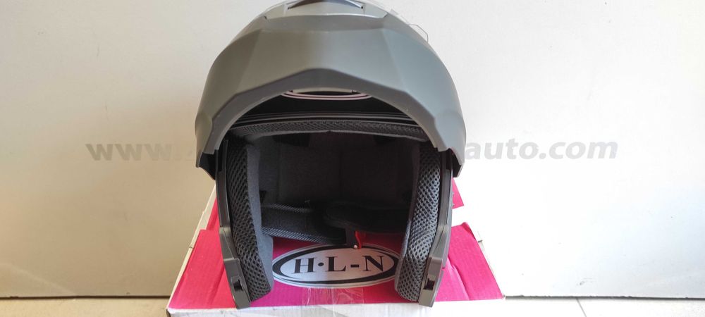 Модуланра каска -черен мат