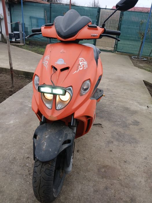 Vând  Scuter Malaguti f12