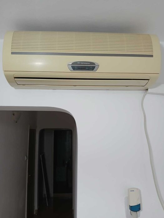 aer conditionat  White Westinghouse
