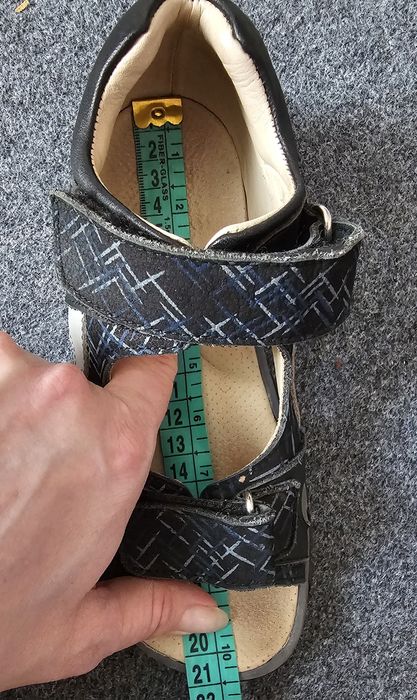 Сандалии на мальчика