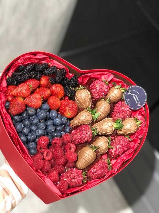 Клубника шоколад - Подарки для любимых женщин