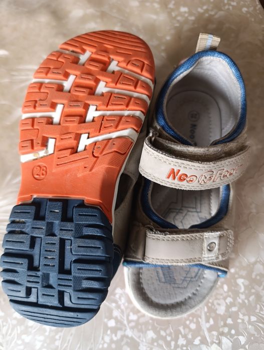 Детская разная обувь