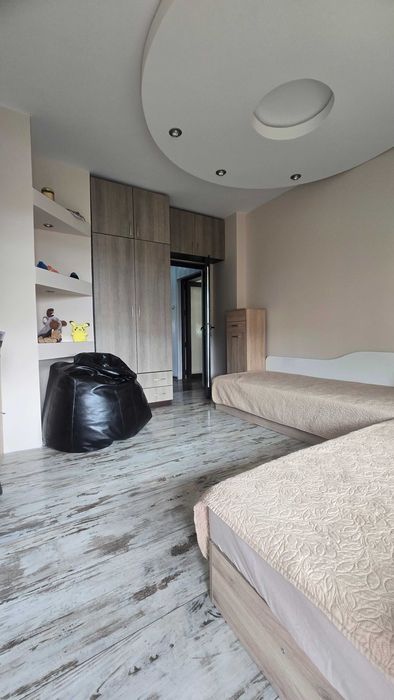 Продава се Четиристаен апартамент в Търговище, Център - 80 кв.м за 606 €/кв.м - Снимка #14