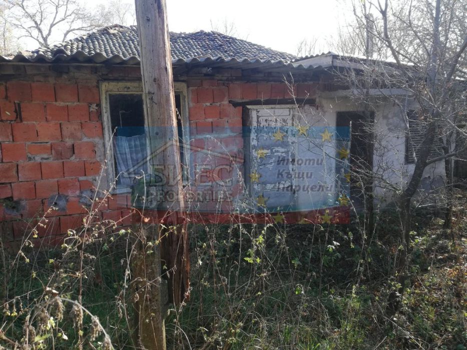 Парцел - 840 м2 в с. Кошарево