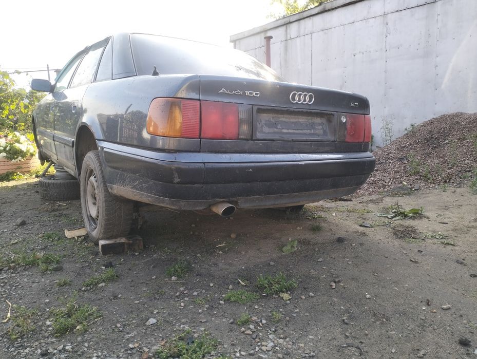 Дверь Ауди 100 с4