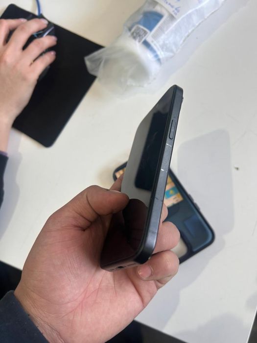 Айфон 15 черный цвет