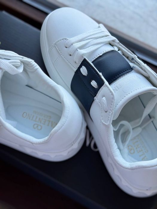 Продажа мужской обуви Valentino Размеры  40-44