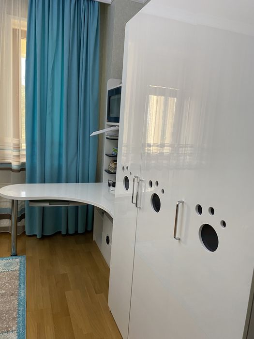 Продам Мебель для подроска .