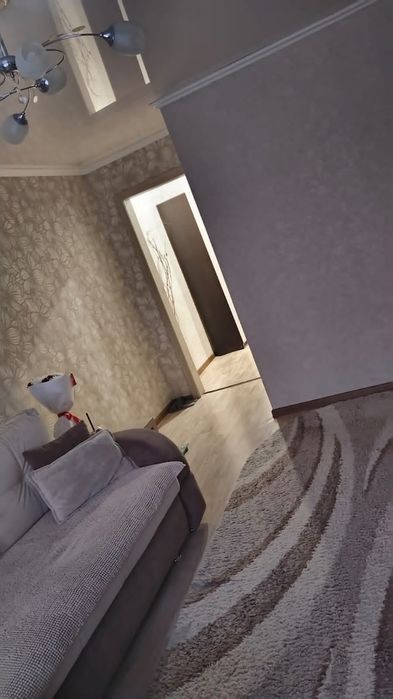 Продам трёхкомнатную квартиру