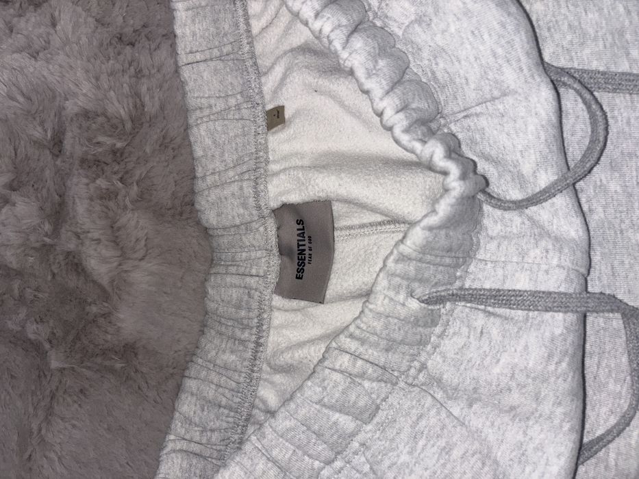 pantaloni scurti essentials M