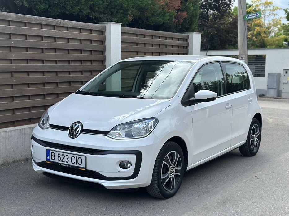 VOLKSWAGEN Up