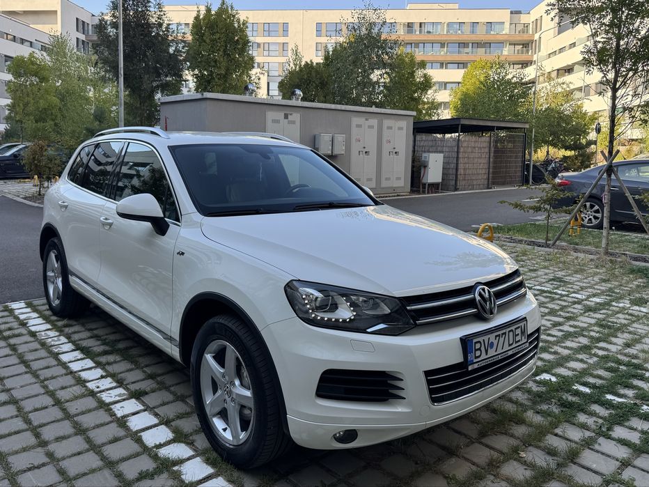 VW Touareg R-Line 3.0 TDI V6 • 4Motion • Suspensie Pneumatică • Full Option