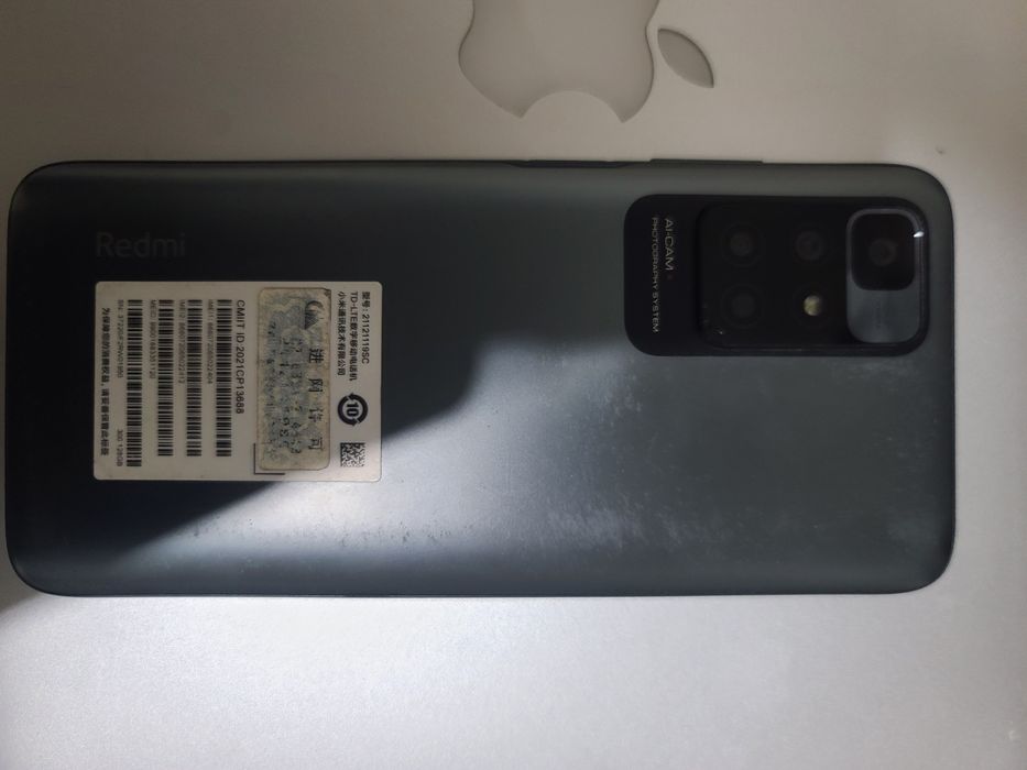 Redmi 10 xolati ideal 1 qol ishlatilgan 6/128 tali karopkasi bor