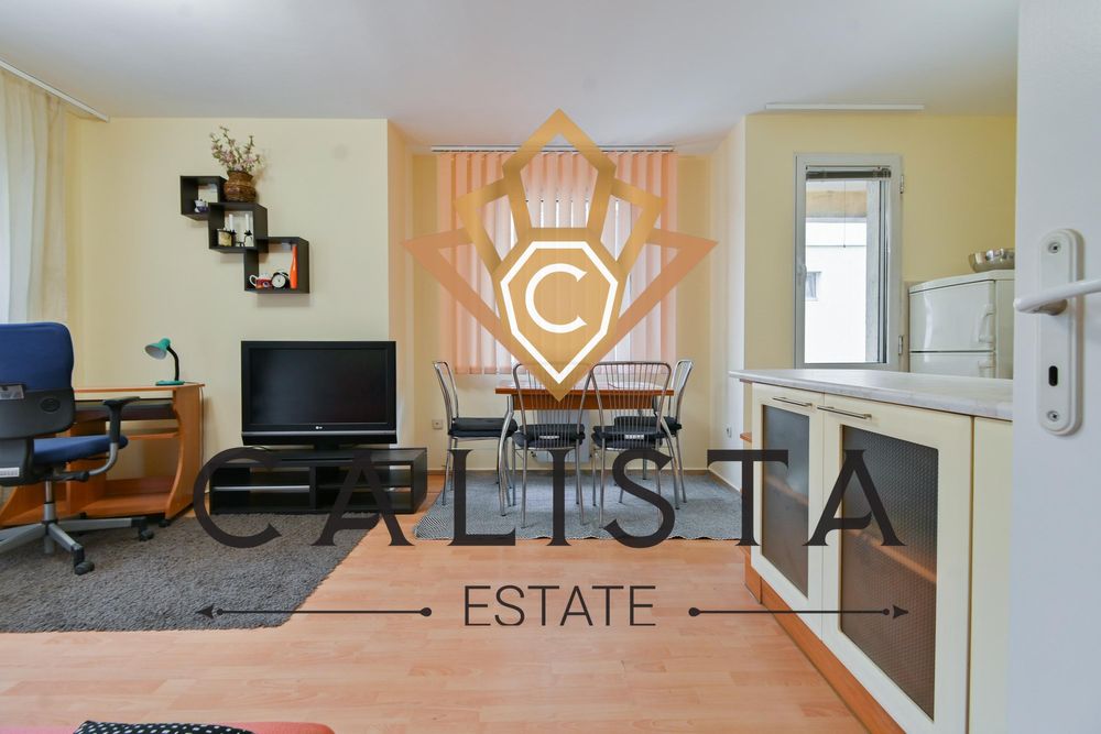 Дава се под наем Двустаен апартамент в София, Център - 60 кв.м за 699 € - Снимка #1