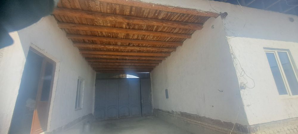 Ховли 8,7 сотик нархи 105000 минг доллир