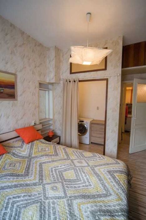 Дава се под наем Двустаен апартамент в София, Център - 56 кв.м за 714 € - Снимка #1