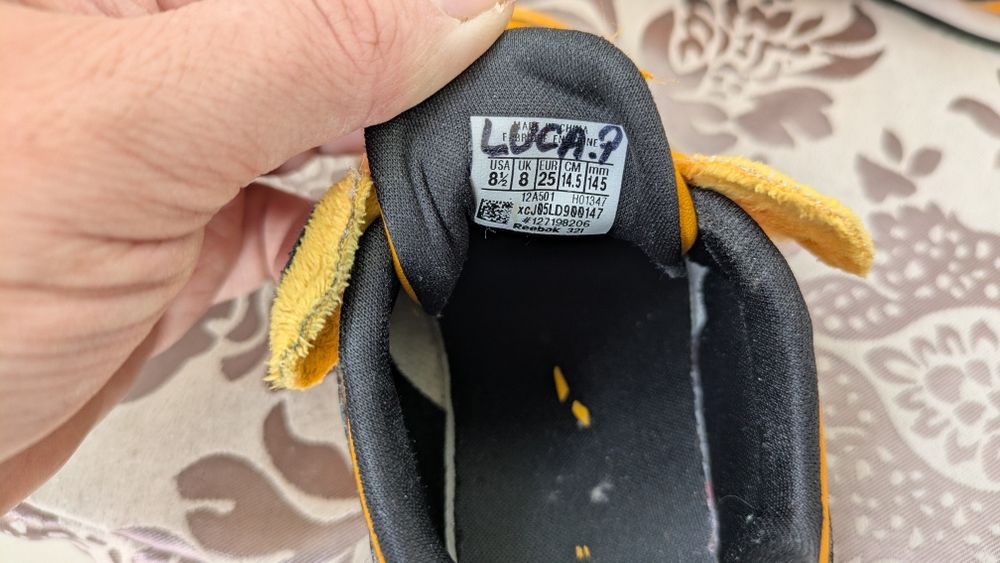 Vand adidași Reebok, 24/25