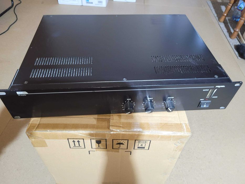 Amplificator / mixer audio profesional 240W RMS Proel AUP240R