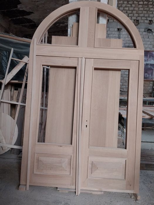 Ușă se intrare din stejar masiv