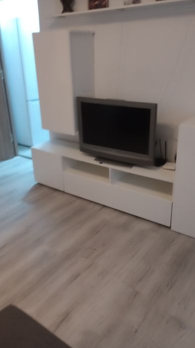 Închiriez garsonieră