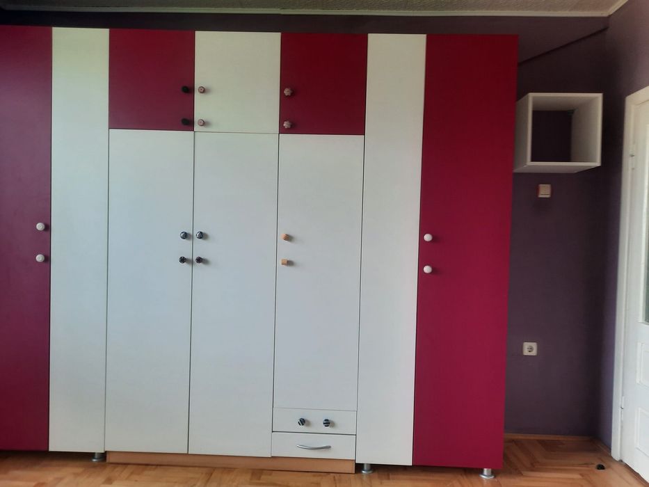 oferta dulap depozitare colorat alb roz magenta pt camera copilului