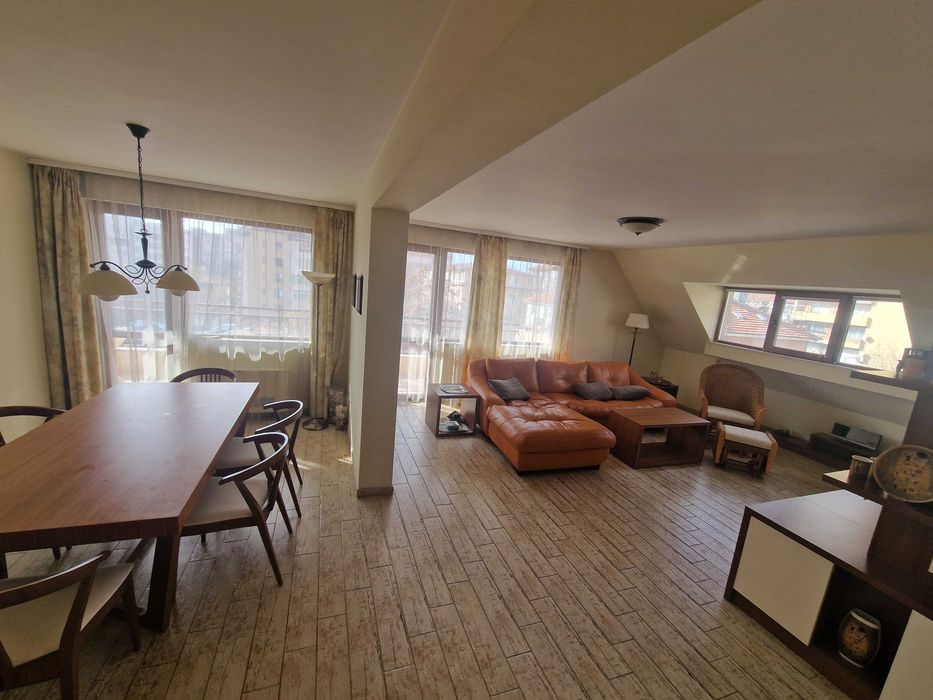 Продава се Многостаен апартамент в Благоевград, Широк център - 220 кв.м за 788 €/кв.м - Снимка #1