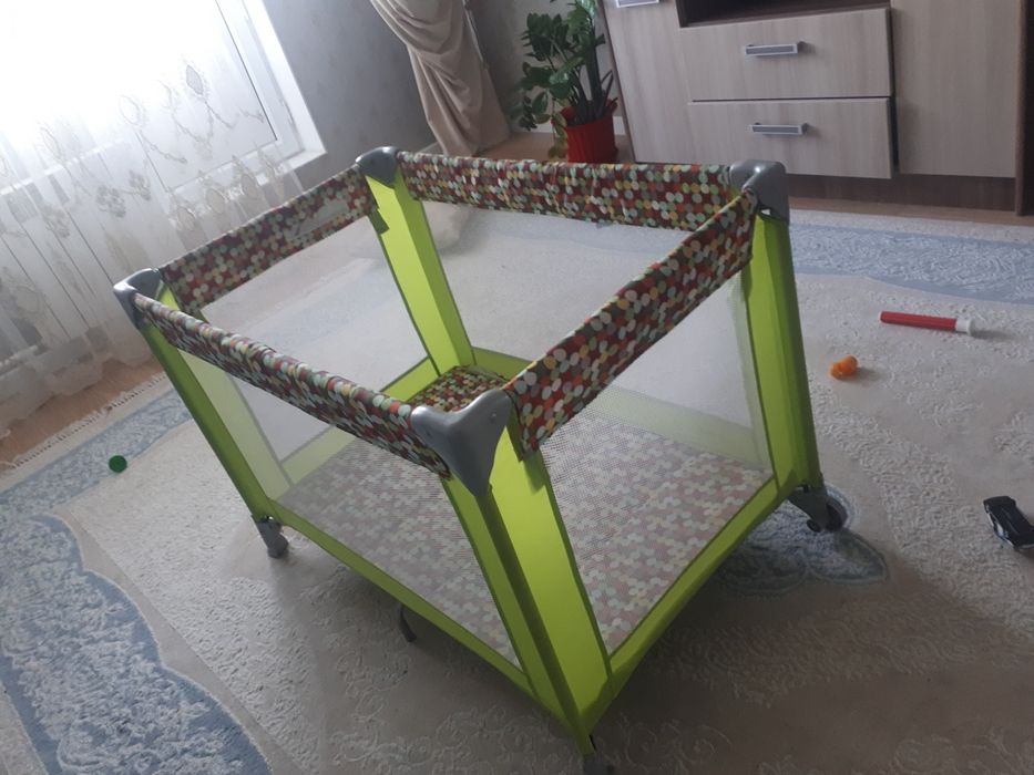 Продам манеж детский