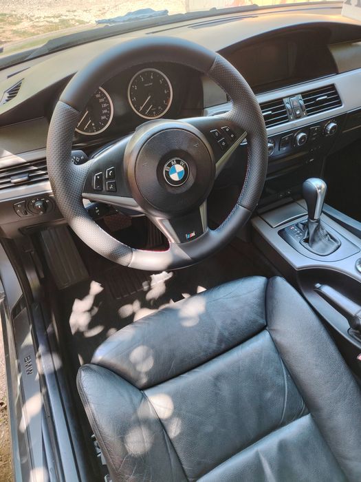 Вътрешно почистване на автомобили