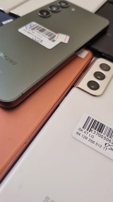 Samsung s23 256/8