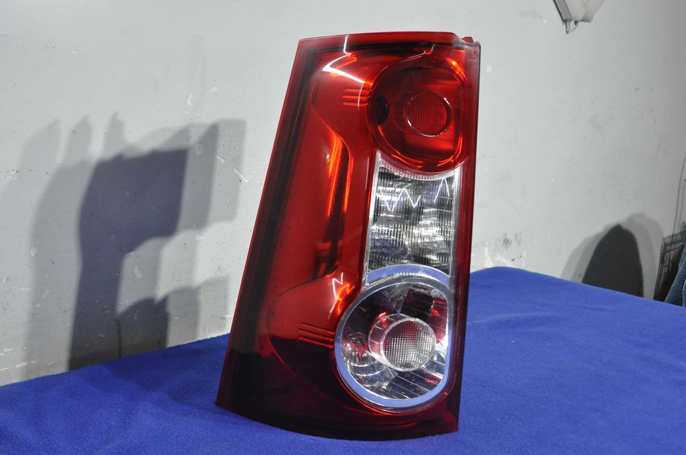 Фонарь LADA Largus 2012-