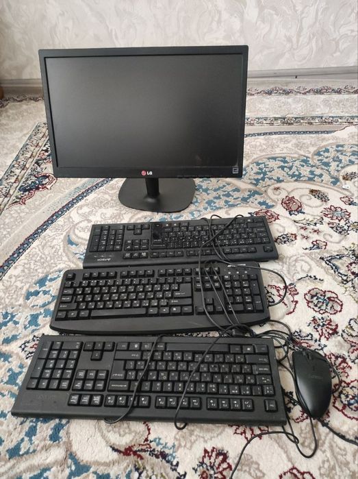 Monitor LG yaxshi holatda