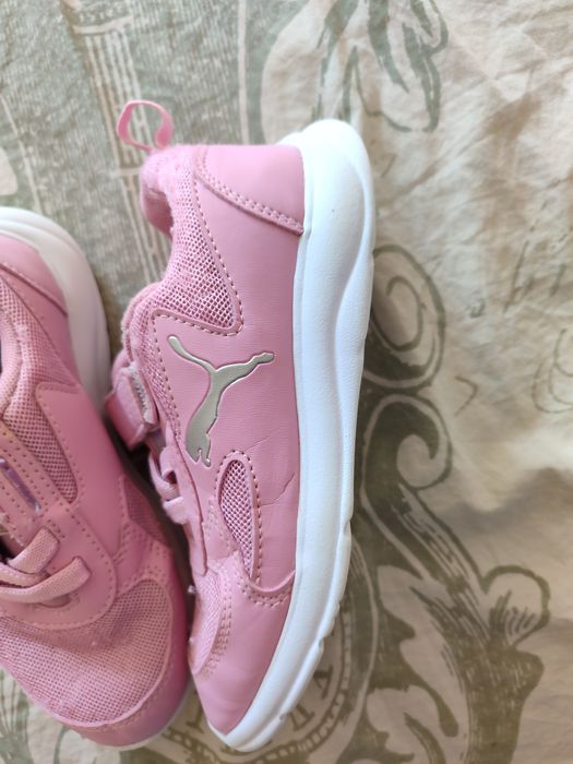 Намалена цена Маратонки Puma + nike  за момиче