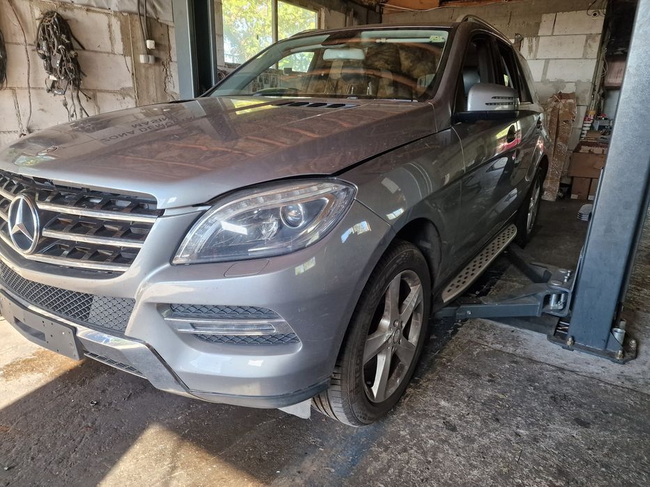 Dezmembrez Mercedes Ml250 w166