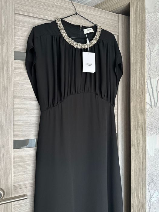 Платье CELINE  шикарное