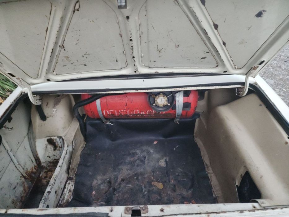 Moshina radnoy hech qaysi detali alishmagan