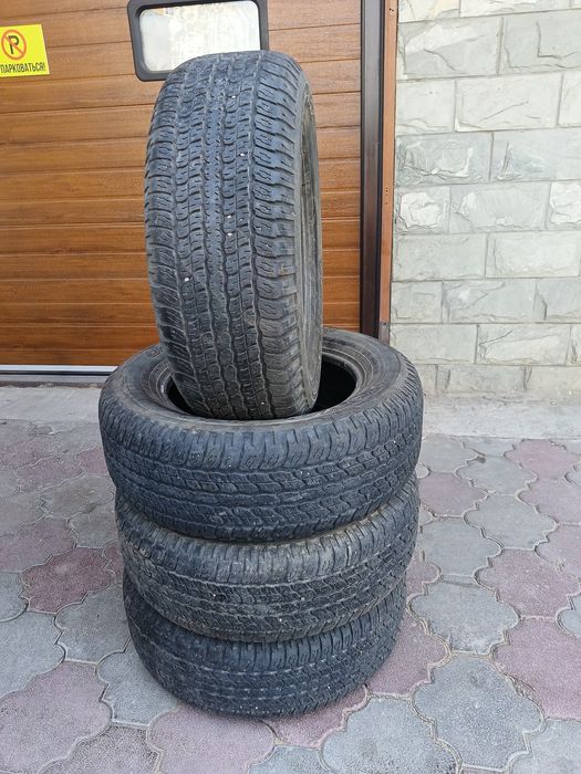 Продам бу резина летние на прадо