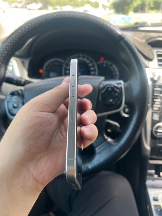 Iphone 15 pro 128 gb 81%