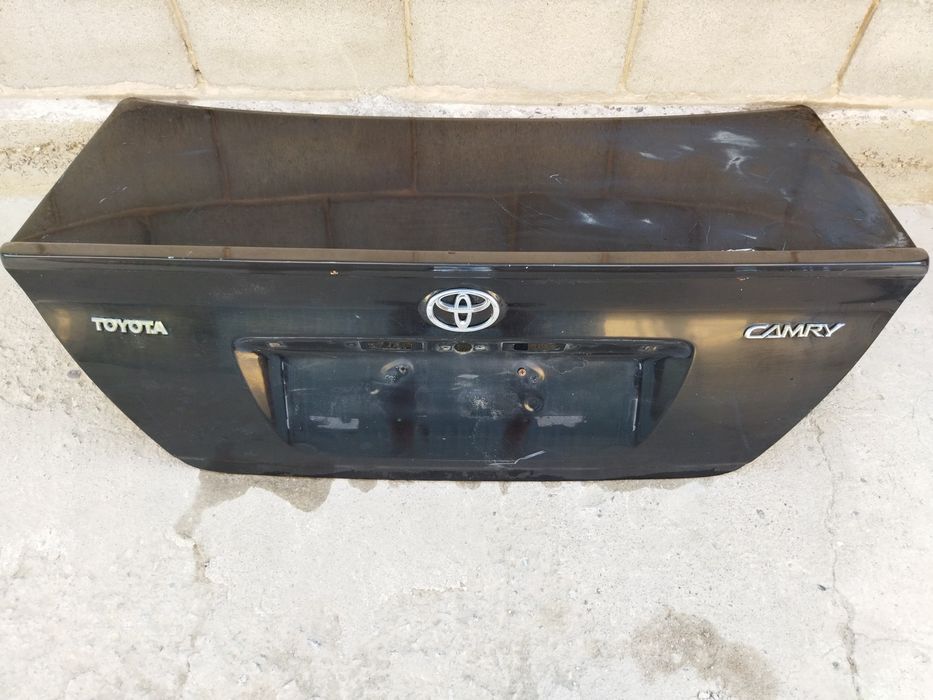 Крышка багажника Камри 30