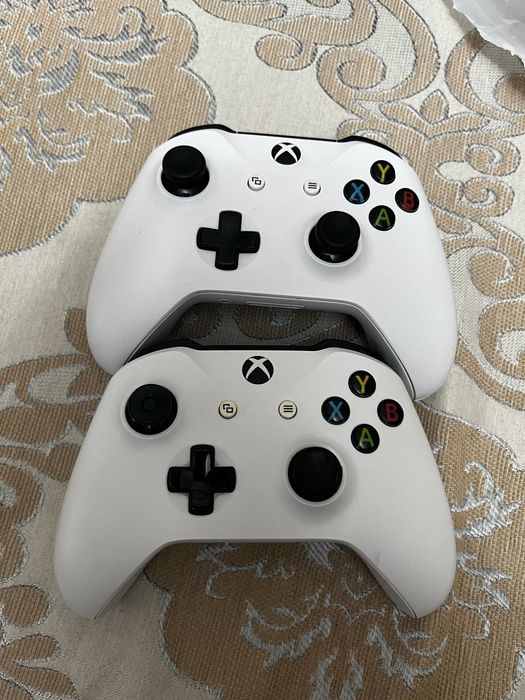 Срочно Продам XBOX ONE