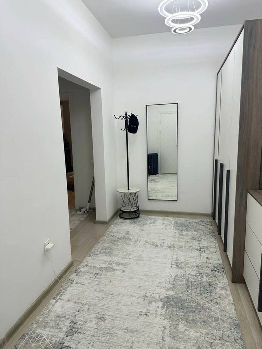 Продам квартиру на Паркентском жк Династия 2/7/9 60м2